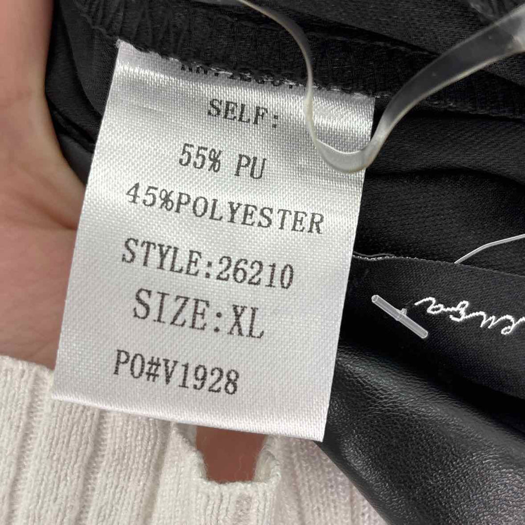 Size XL Black Faux Leather Skirt
