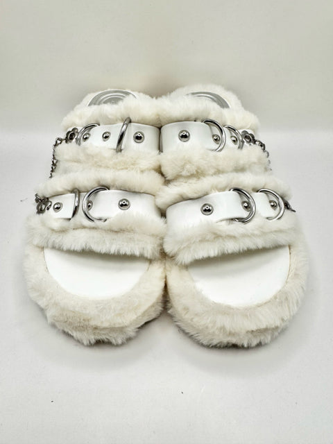 Shoe Size 8 AZALEA WANG White Sandals