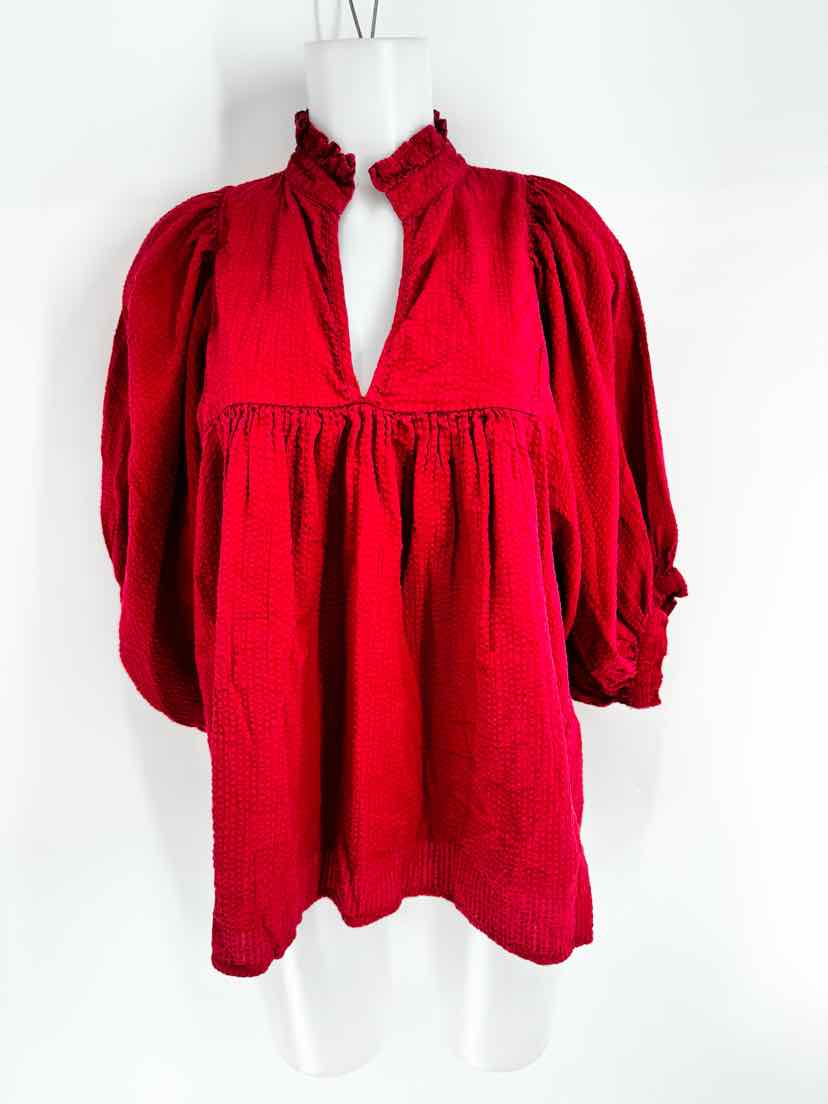 Size XL NEVER A WALLFLOWER Red Shirt