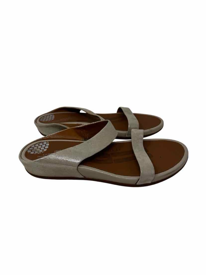 Shoe Size 41 FITFLOP Gold Leather Sandals