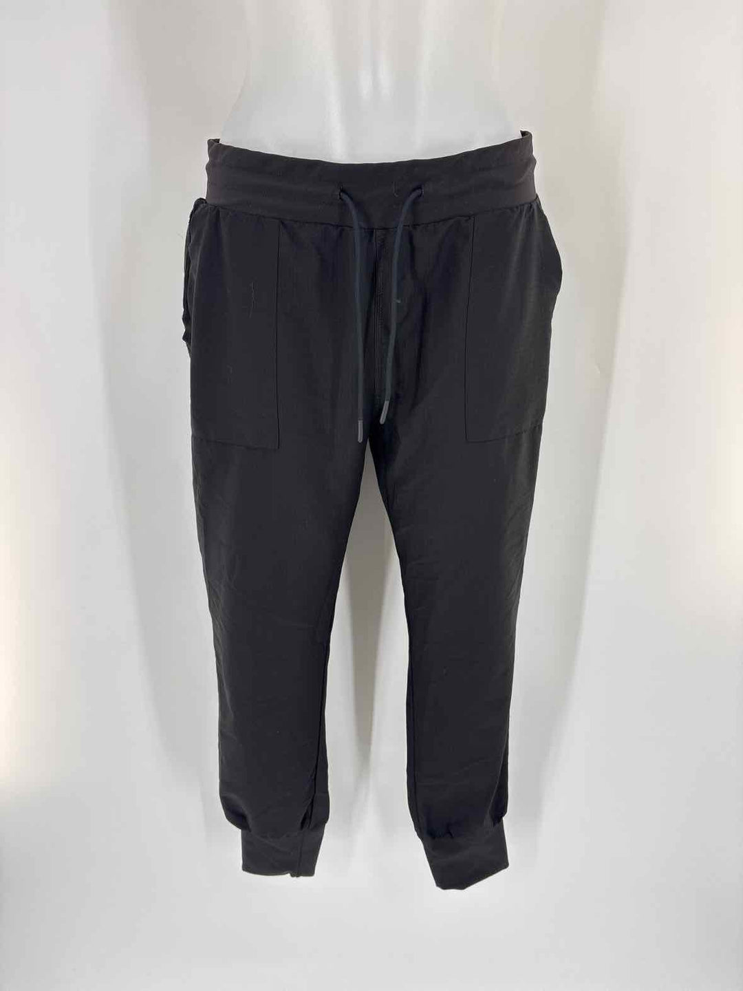 Size M VUORI Black Pants