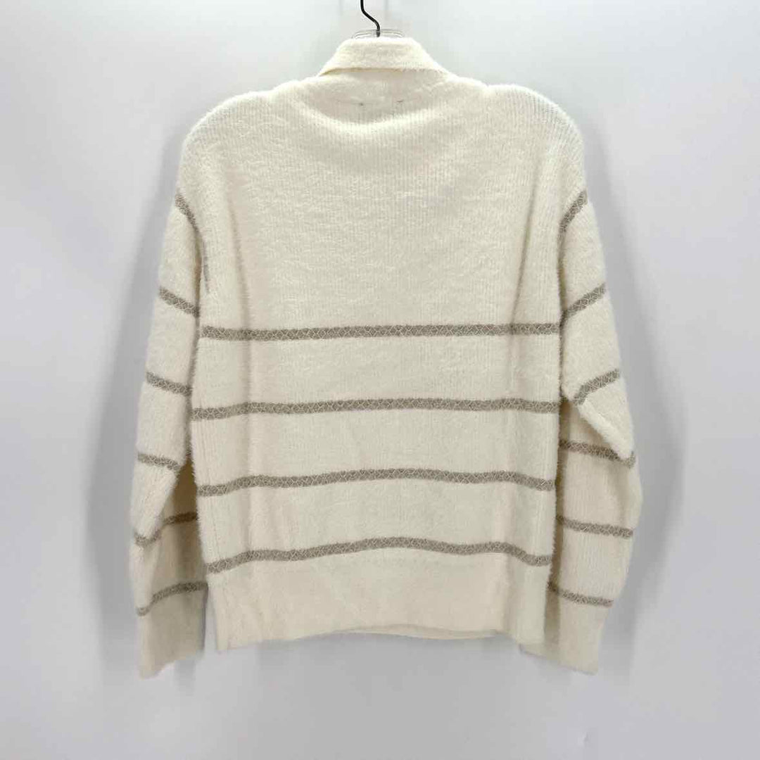 Size M TAHARI Cream Sweater