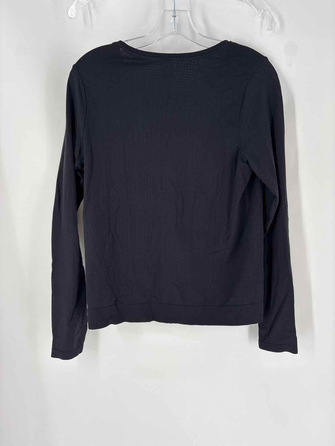 Size M Athleta Black Shirt