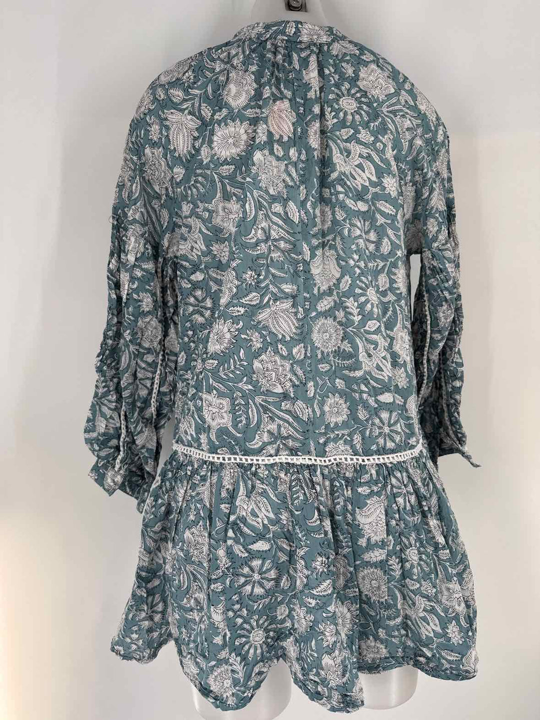 Size M/L Teal Shirt