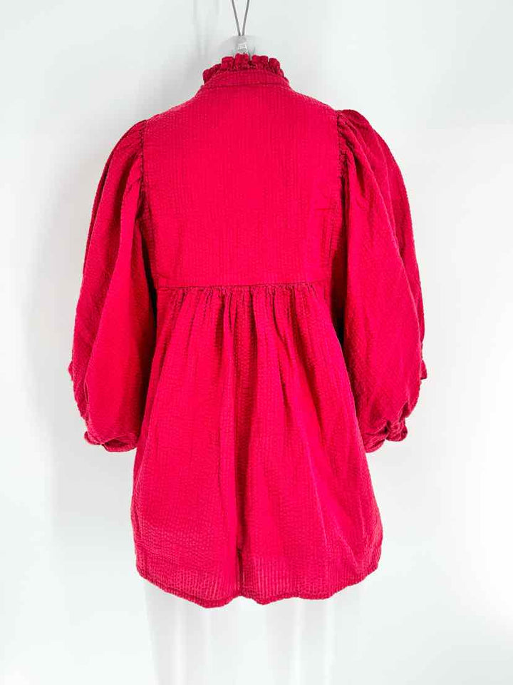 Size XL NEVER A WALLFLOWER Red Shirt
