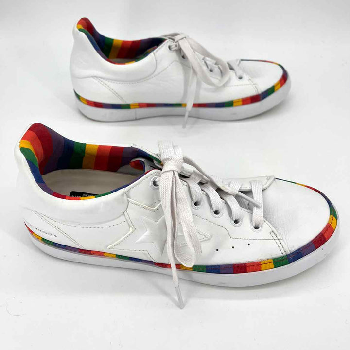 Shoe Size 7.5 White Leather Sneakers