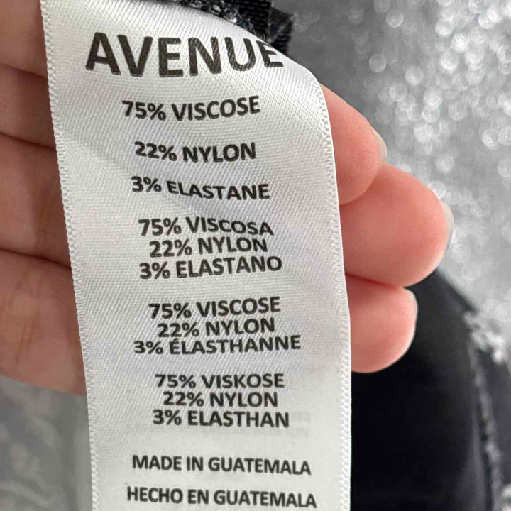 Size 24 AVENUE Black Pants