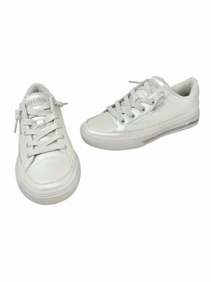 Shoe Size 7 Sketchers Cream Sneakers