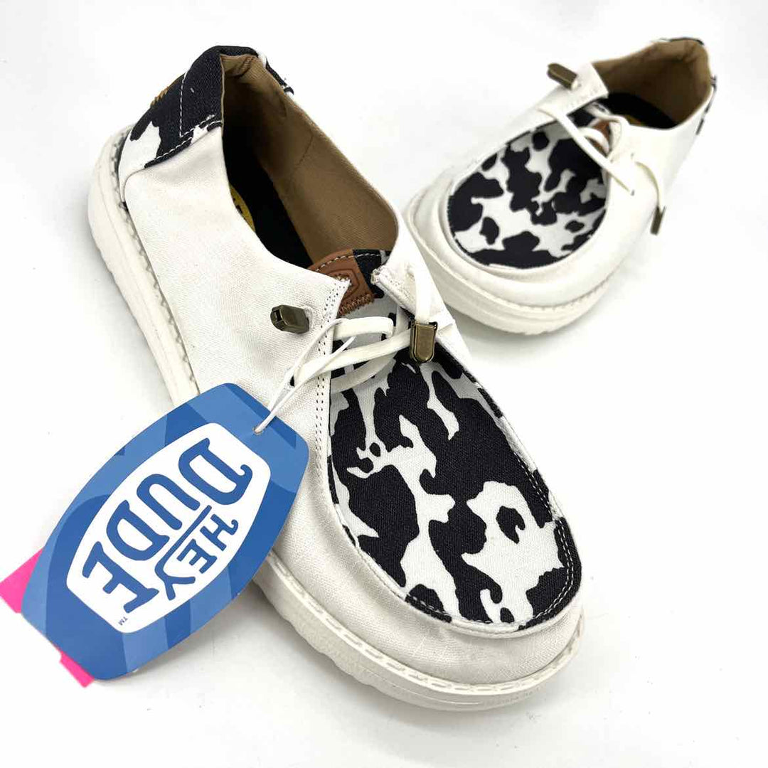 Shoe Size 7 White Canvas Flats