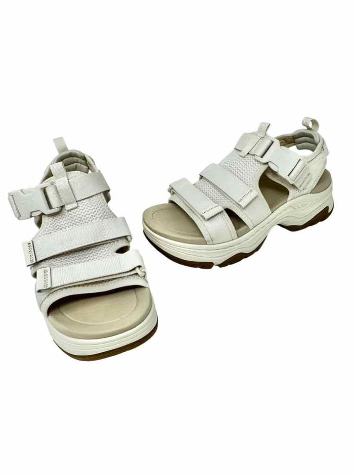 Shoe Size 8 Teva Cream Sandals