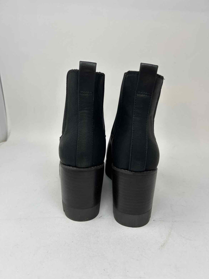 Shoe Size 10 Black Boots
