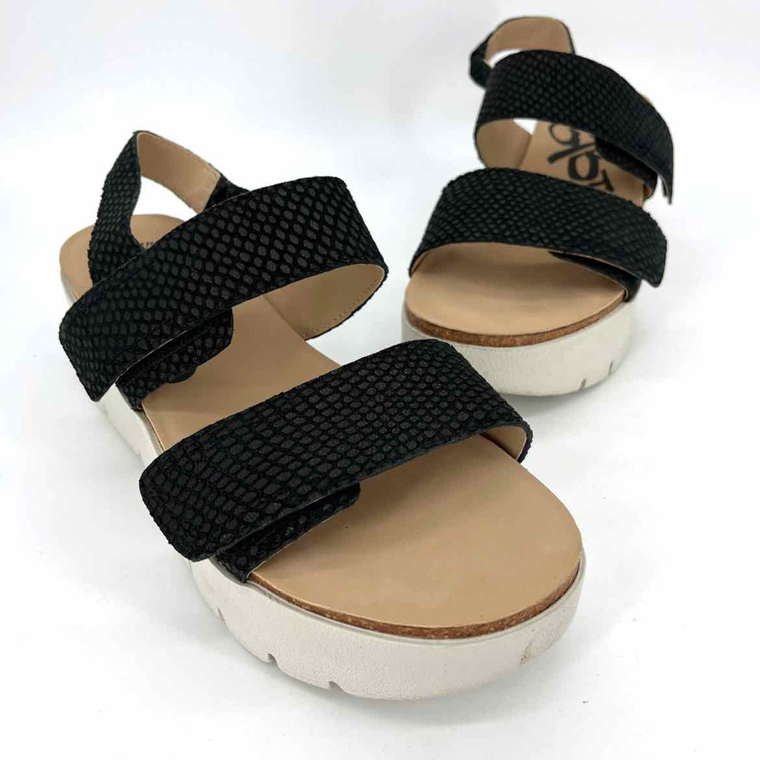 Shoe Size 9.5 OTBT Black Leather Sandals