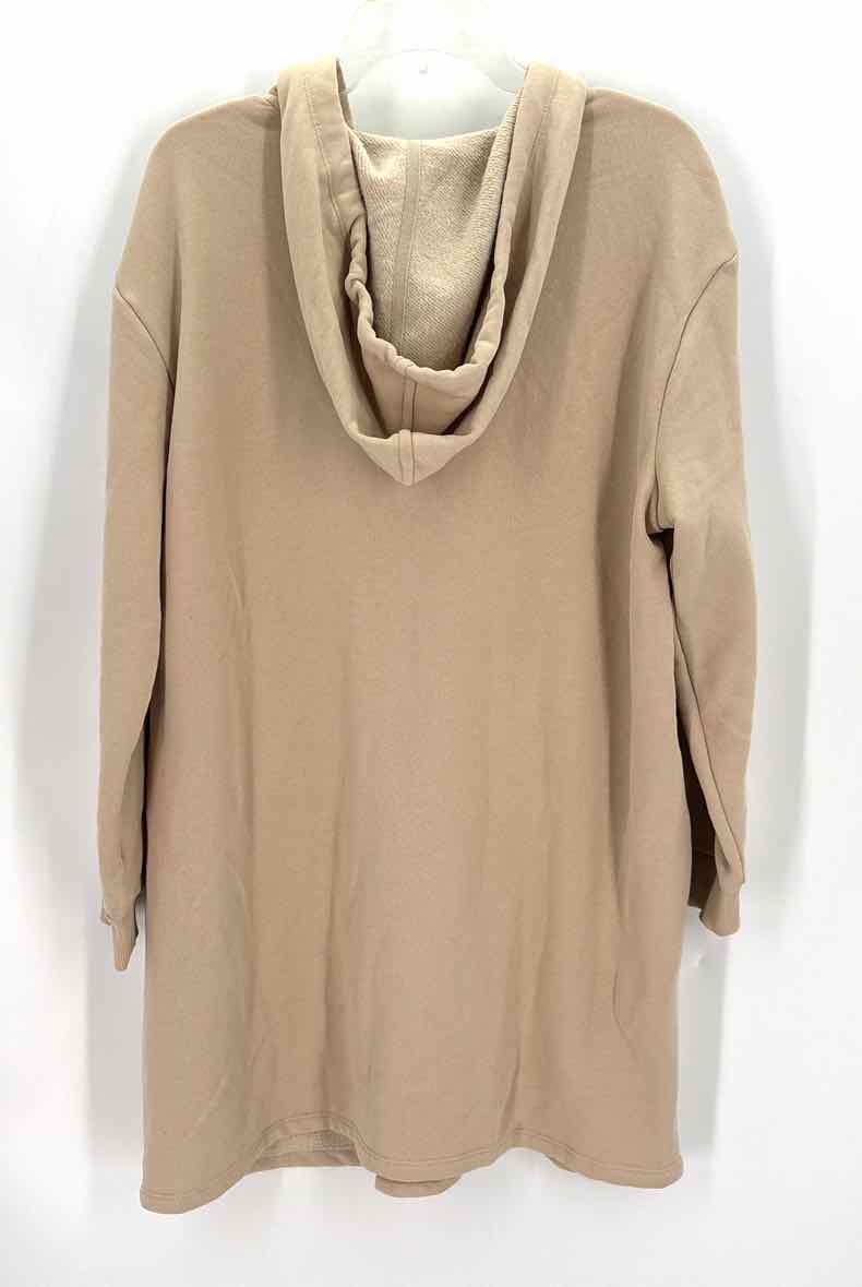 Size L UNIVERSAL STANDARD Beige Shirt