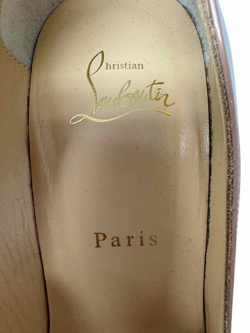 Shoe Size 40 CHRISTIAN LOUBOUTIN Beige PATENT Luxury - Pumps