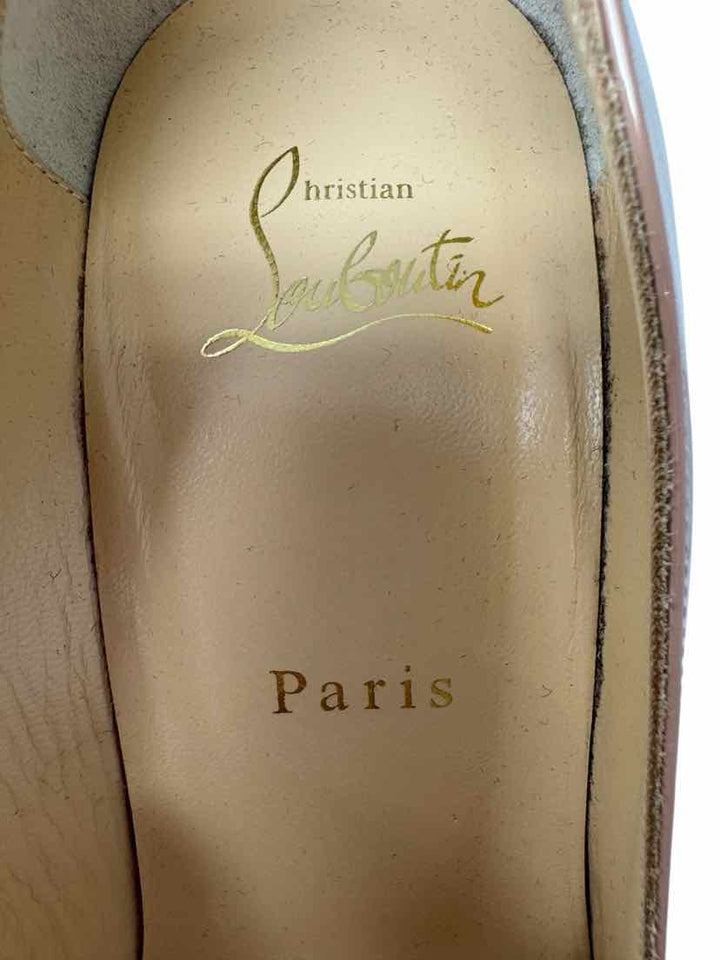 Shoe Size 40 CHRISTIAN LOUBOUTIN Beige PATENT Luxury - Pumps