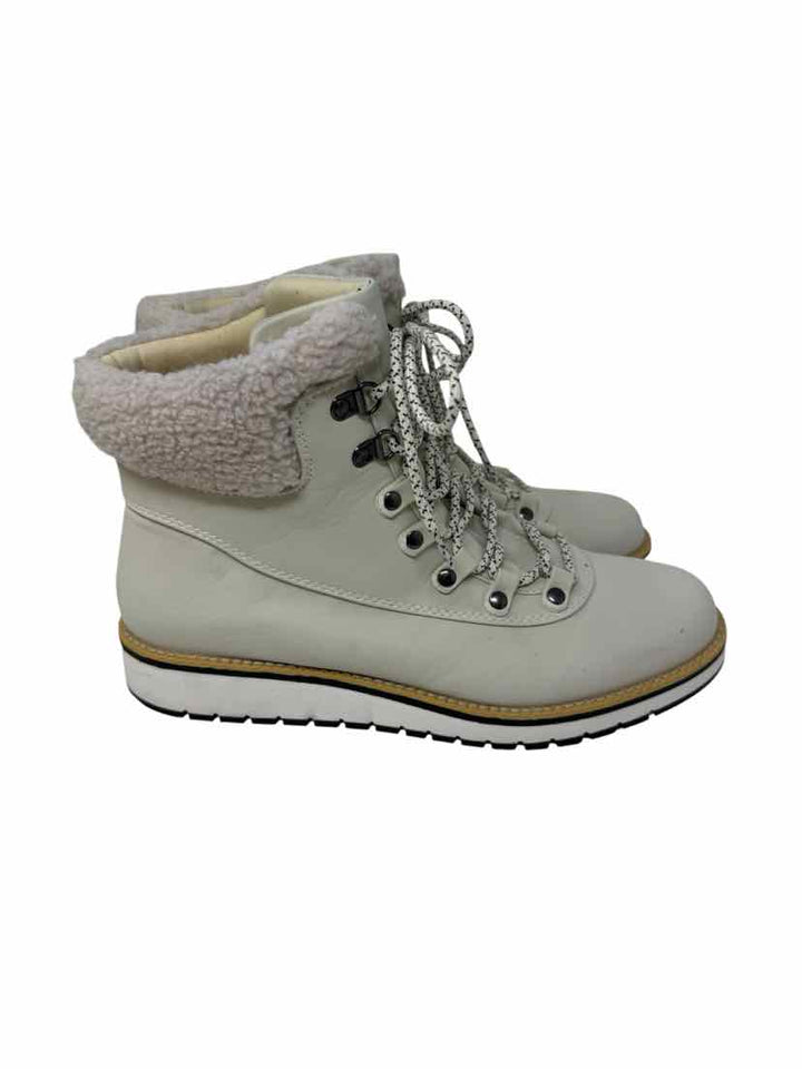 Shoe Size 9.5 Ivory Boots