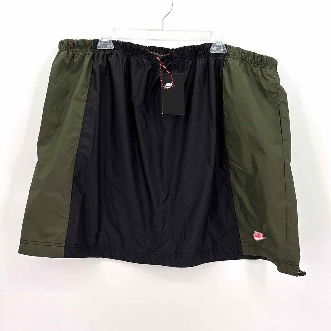 Size 2X Nike Black Nylon Shorts