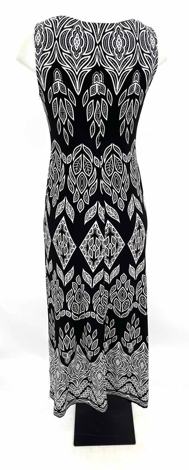 Size 6 R&M RICHARDS Black Dress