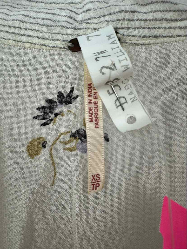 Size XS FREE PEOPLE Gray Shirt
