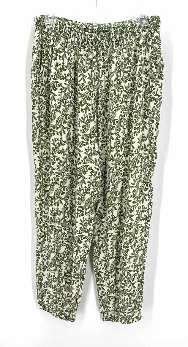 Size S SOMA Green Print Pajamas