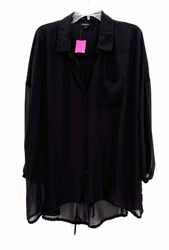 Size 1 Torrid Black Shirt