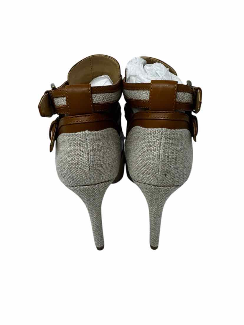 Shoe Size 7.5 Michael Kors Tan Pumps