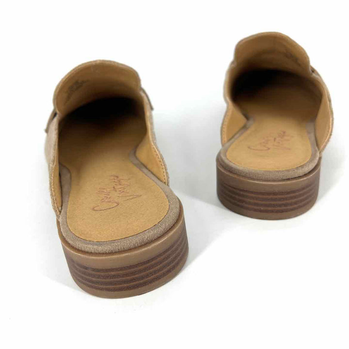 Shoe Size 7.5 CROWN VINTAGE Taupe Suede Loafers