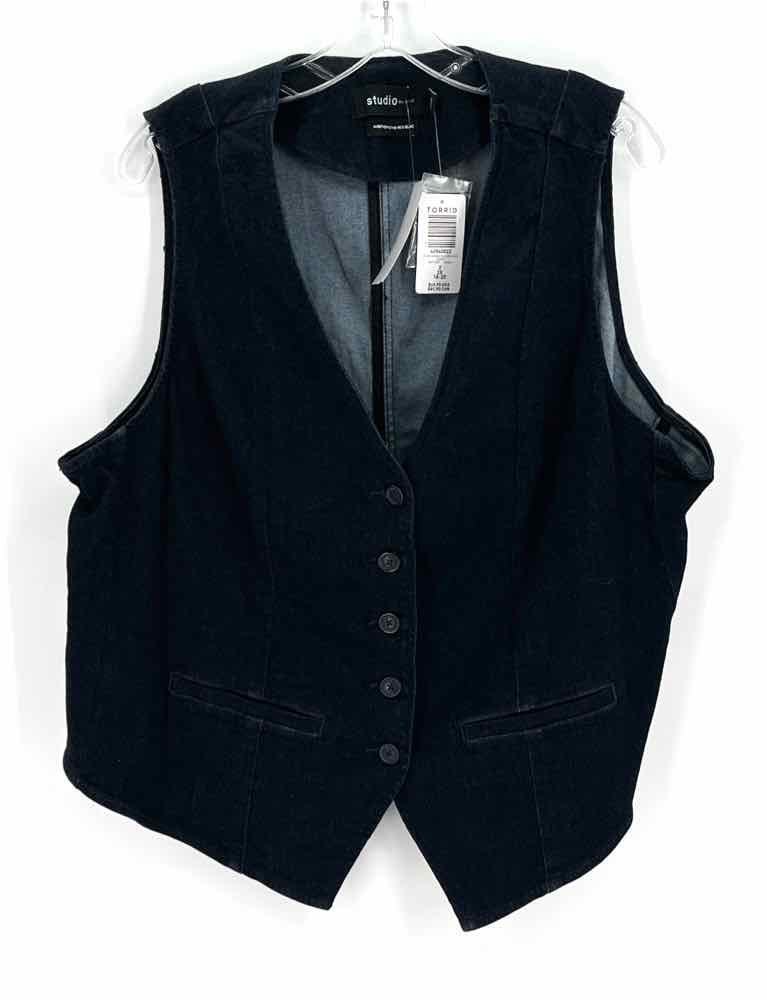 Size 2X Torrid Denim Vest