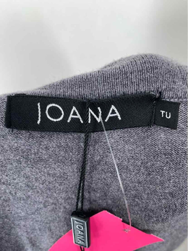Size L Gray Sweater