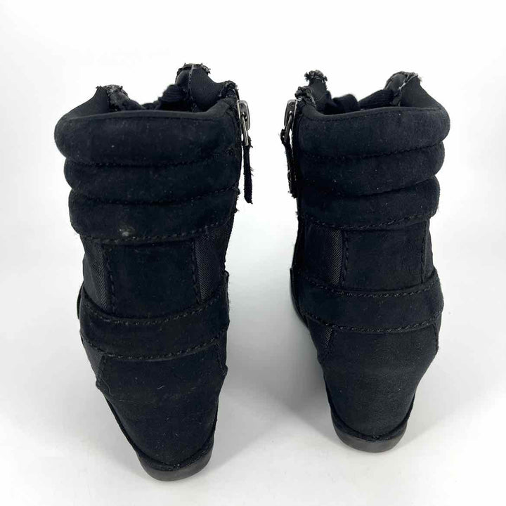 Shoe Size 6 SIMPLY VERA WANG Black Boots