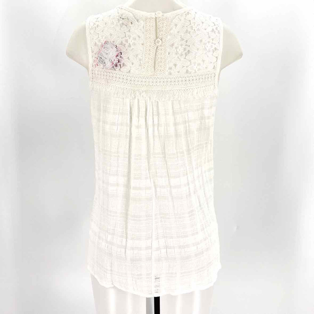 Size XS MAX STUDIO White Shirt
