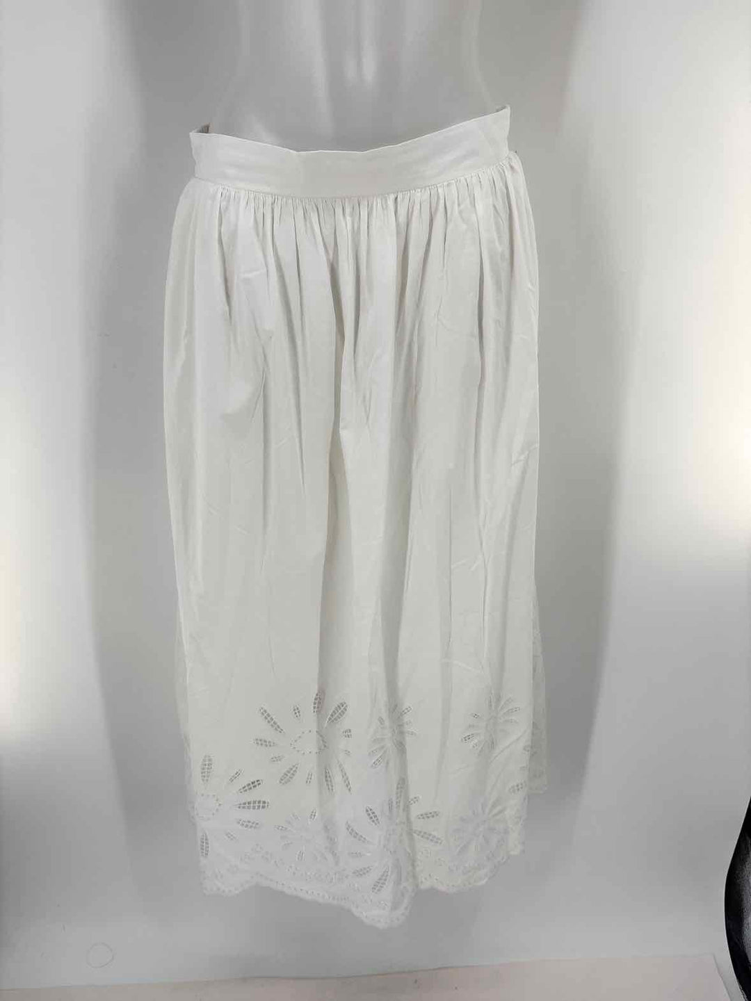 Size M J MCLAUGHLIN White Skirt