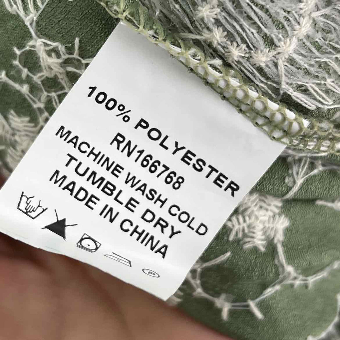 Size 2X Green Shirt
