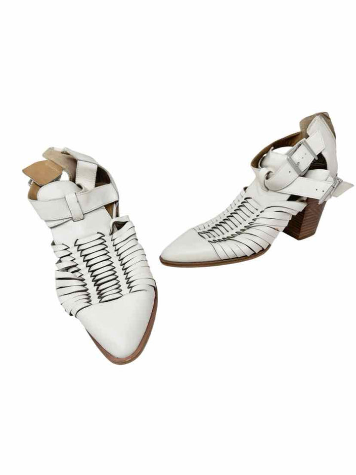 Shoe Size 10 Gianni Bini Cream Boots