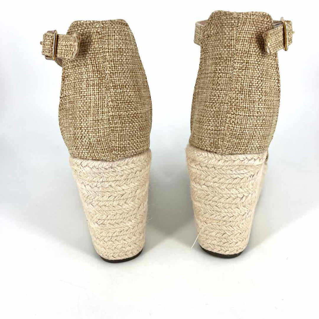 Shoe Size 39 Tan Sandals