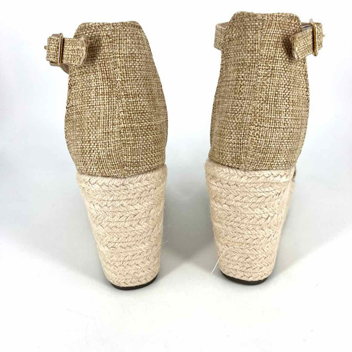 Shoe Size 39 Tan Sandals