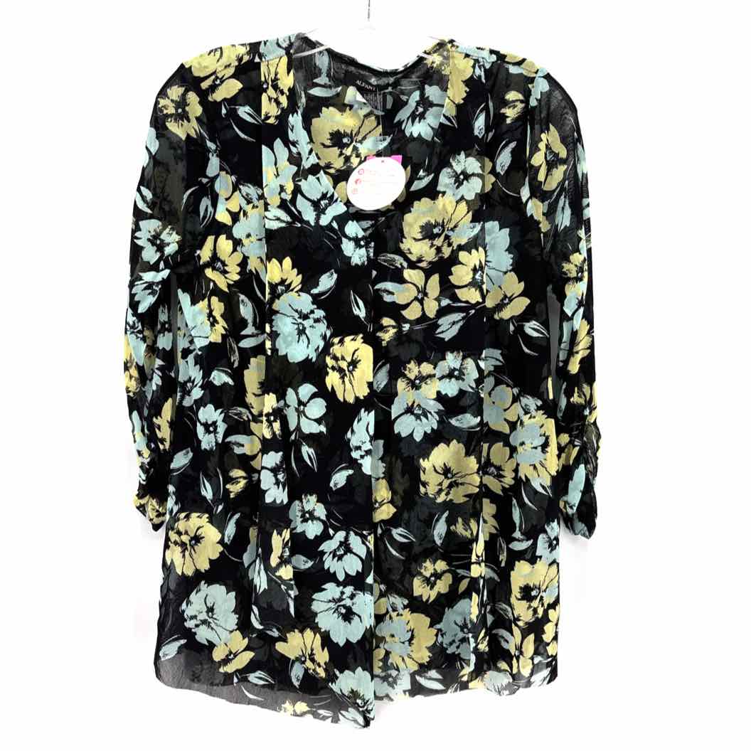 Size M ALFANI Multi-Color Mesh Shirt
