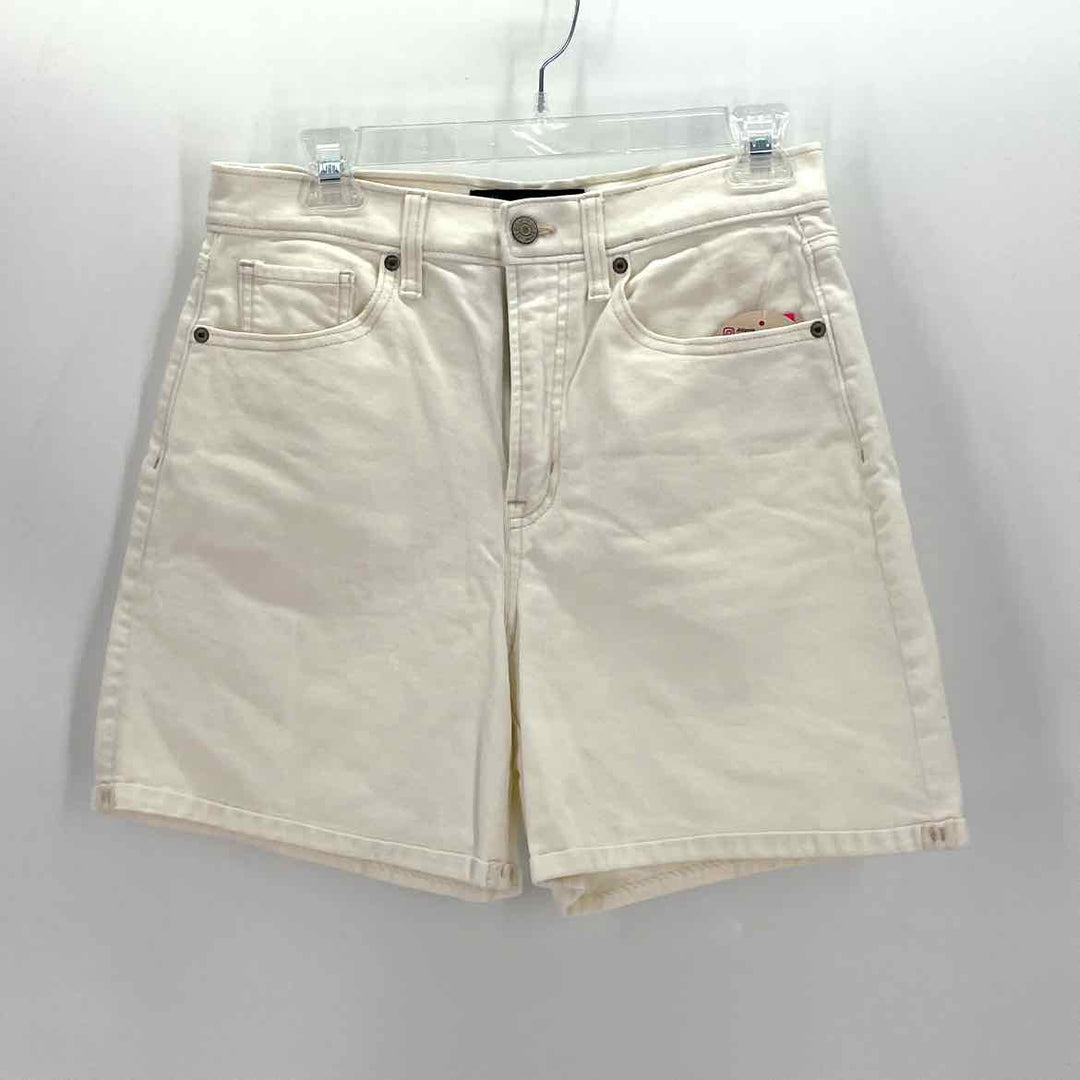 Size 6 GAP White Denim Shorts