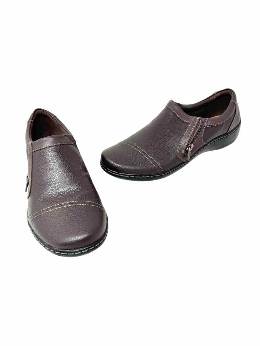 Shoe Size 10 CLARKS Brown Leather Flats