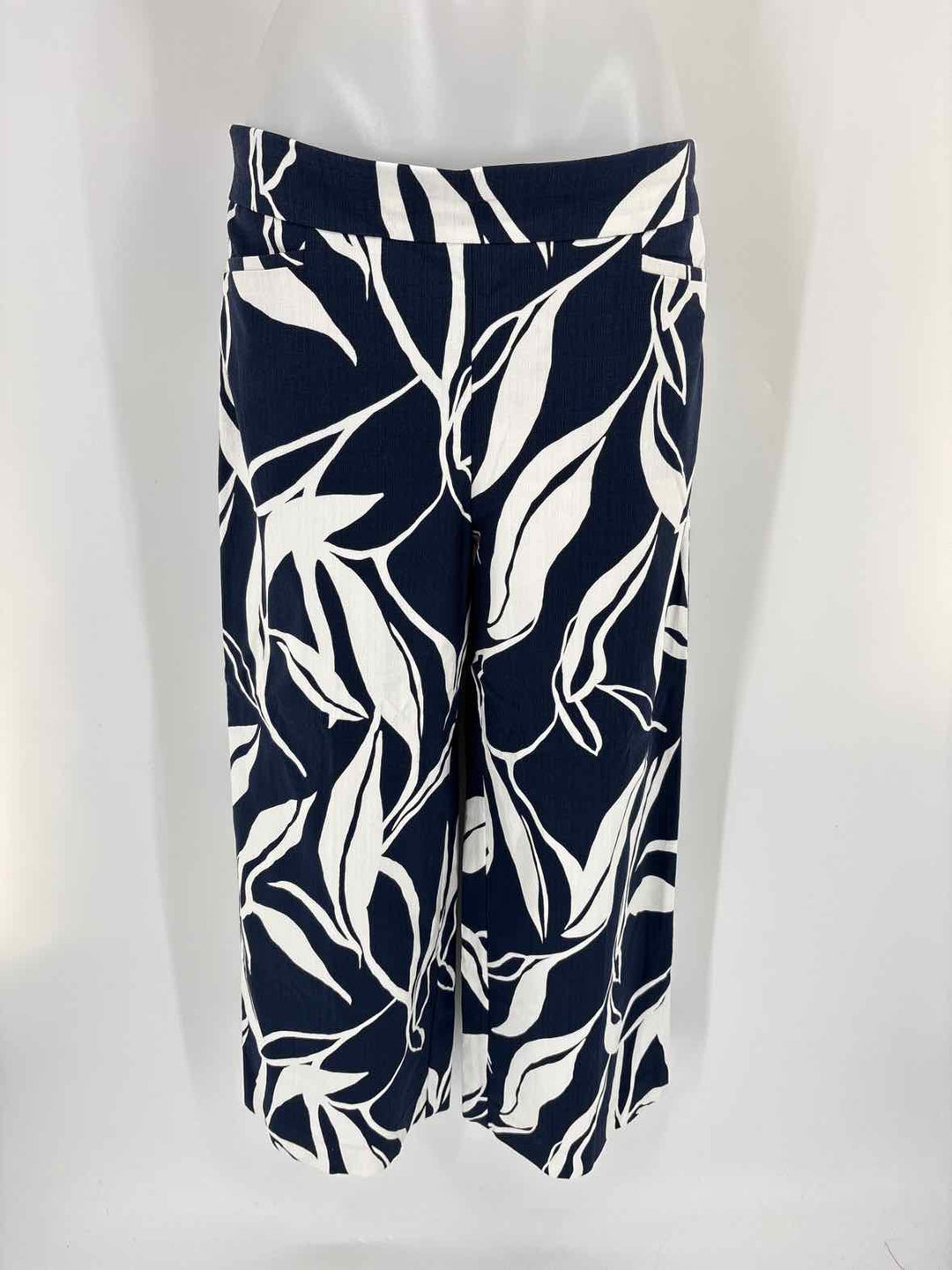Size 8 Chico's Navy Print Pants