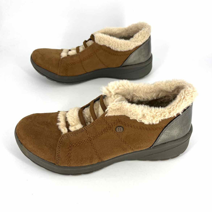 Shoe Size 7.5 Tan Boots