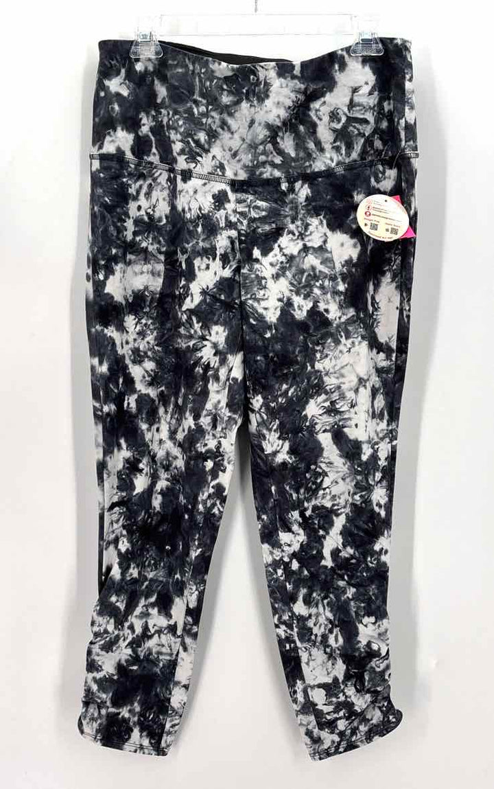 Size M Chico's Multi-Color Knit Leggings