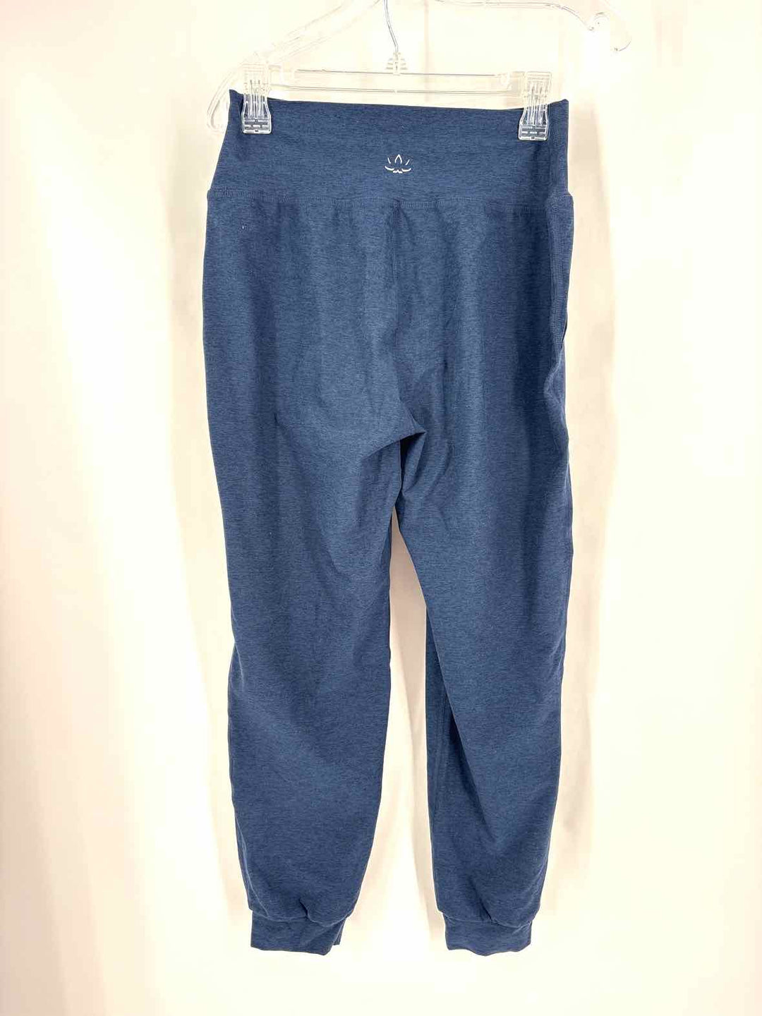 Size M Navy Pants