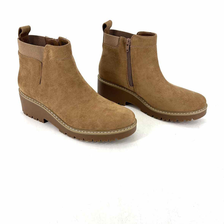 Shoe Size 10 SONOMA Tan Boots
