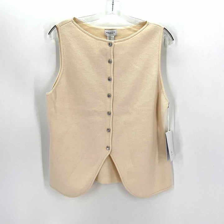 Size XL Cream Knit Vest