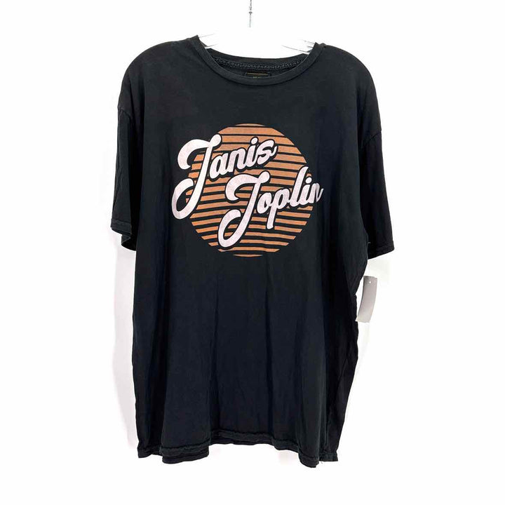Size 1X Black Shirt