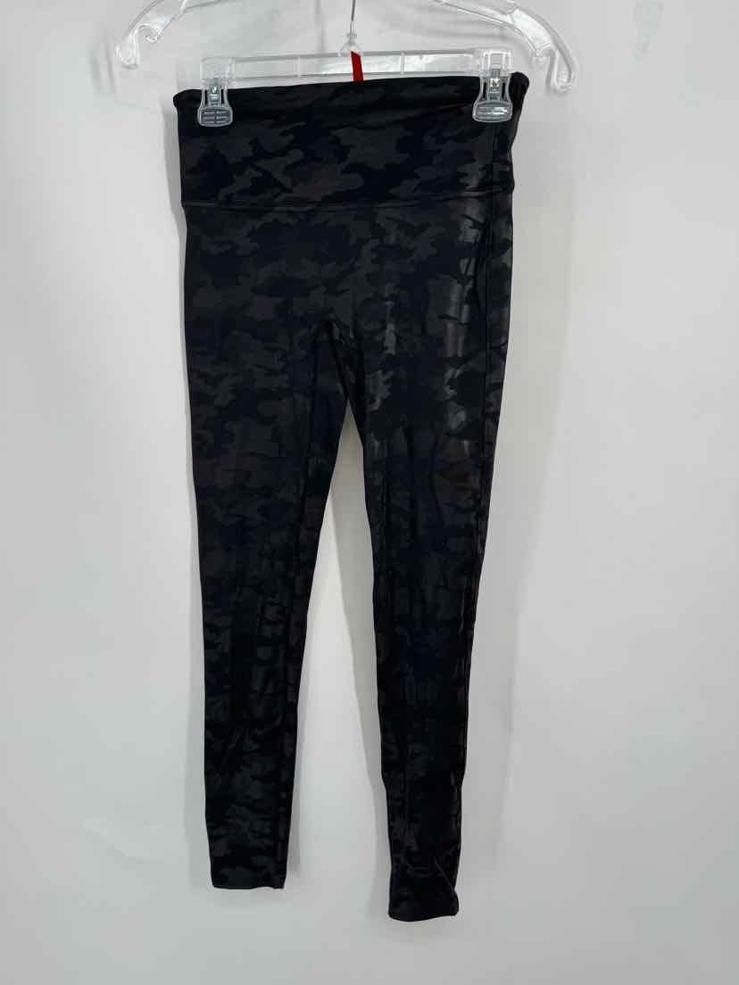 Size M SPANX Gray Pants