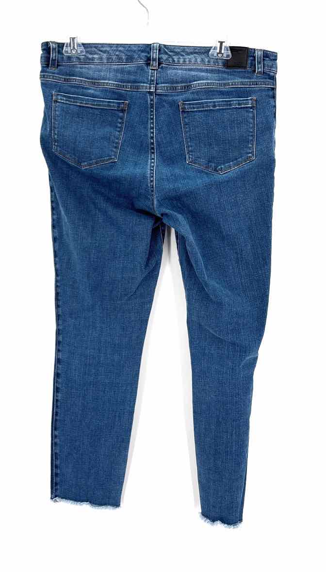 Size 8 ECRU Blue Denim Jeans