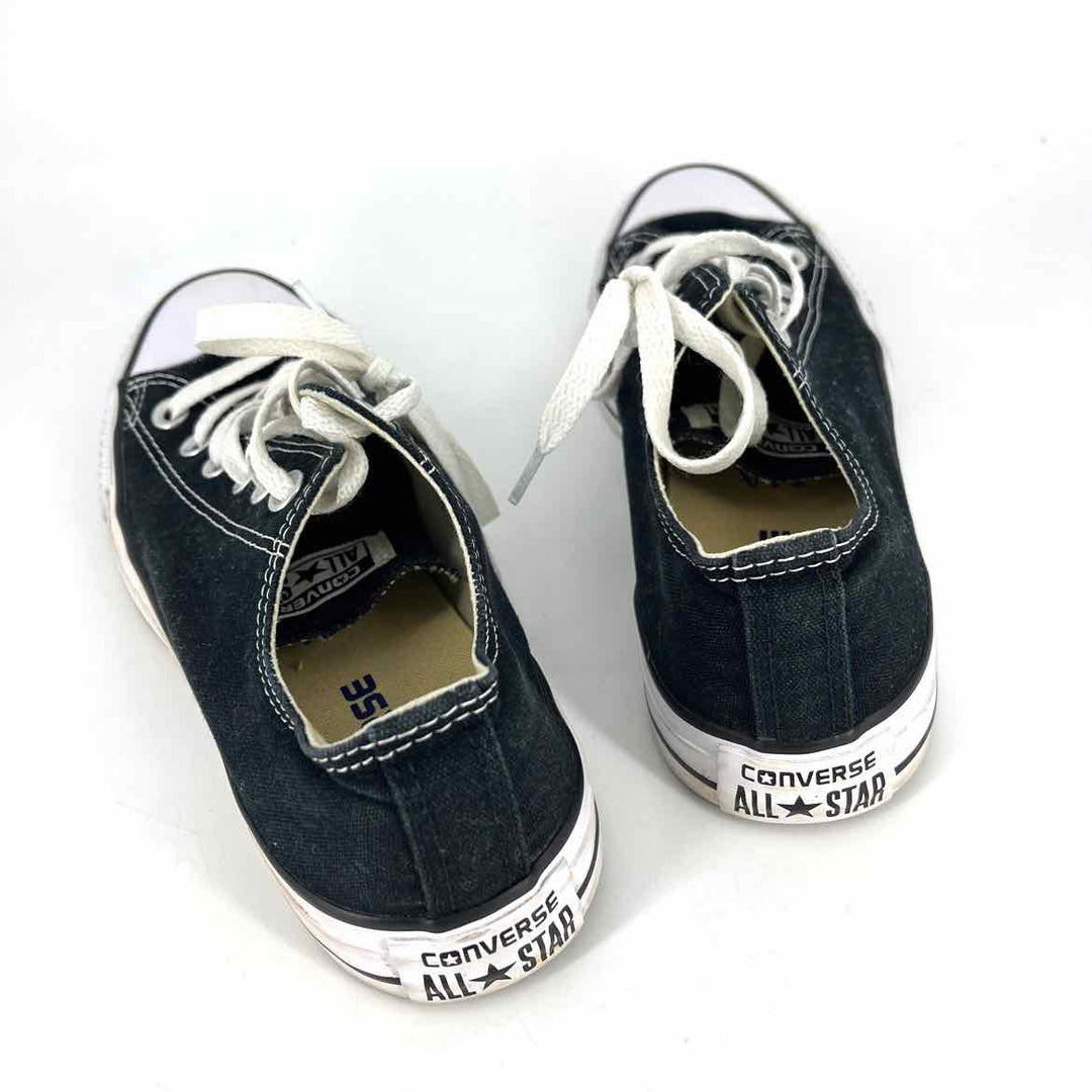 Shoe Size 8 Converse Black Canvas Sneakers