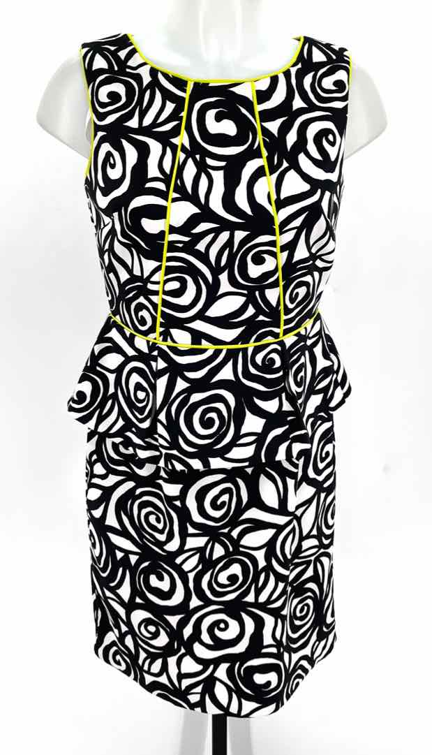 Size 6P White Dress